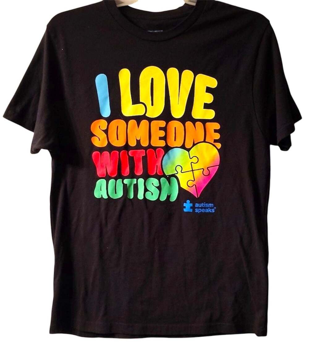 Autism Speaks I Love Someone with Autism Awareness Graphic T-Shirt
